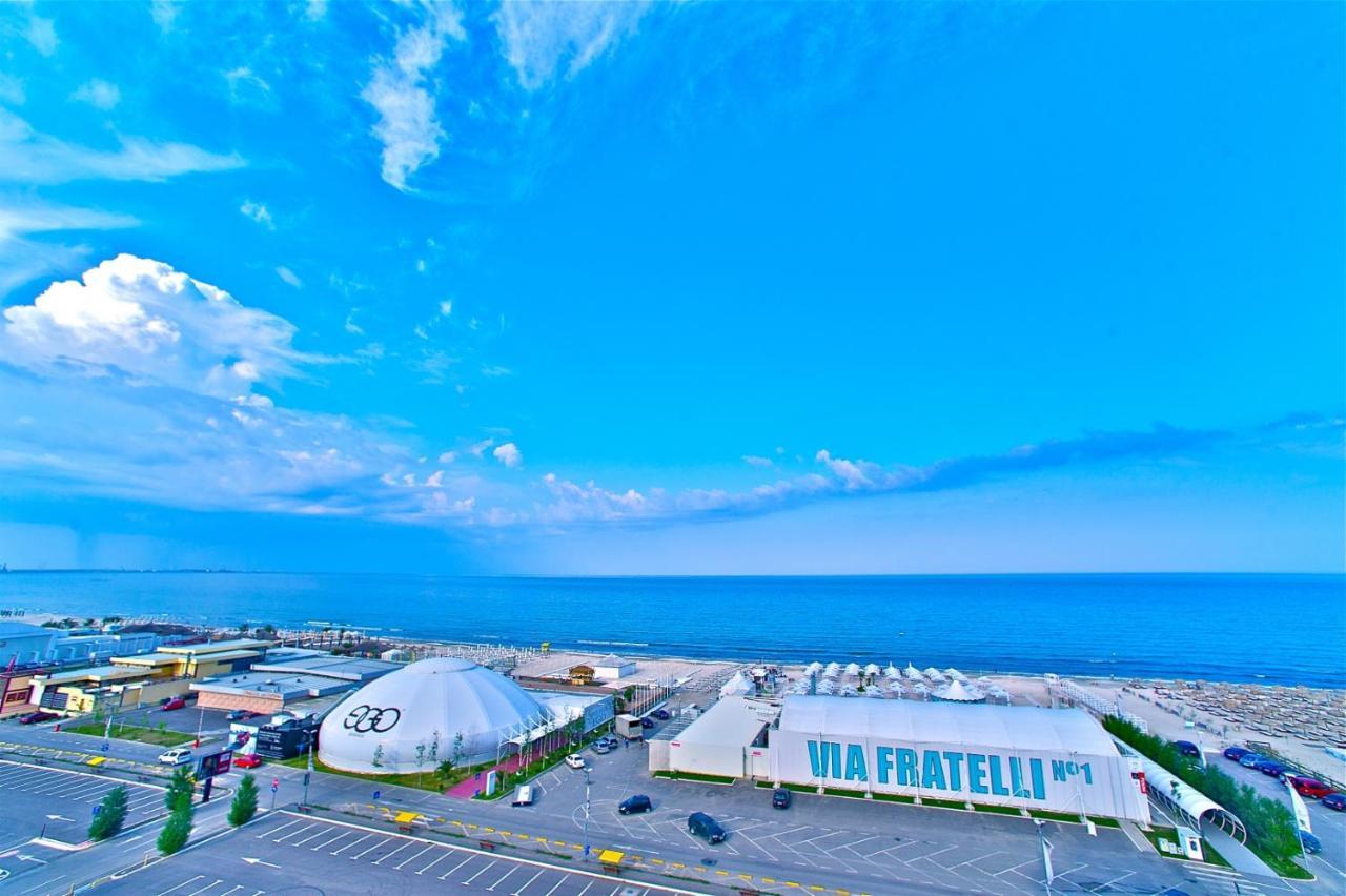Summerland Luxury Velvet Front Sea View Lejlighed Mamaia Eksteriør billede